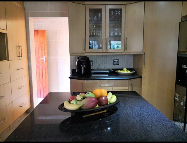 4 BEDROOM HOUSE FOR SALE IN MONTANA PARK